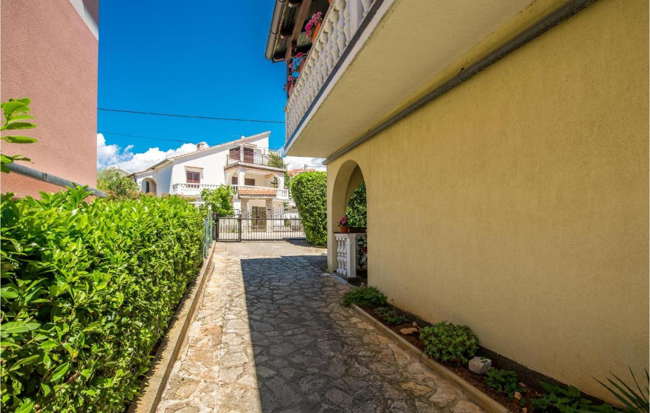 Beautiful Apartment In Pinezici With Wifi Eksteriør bilde
