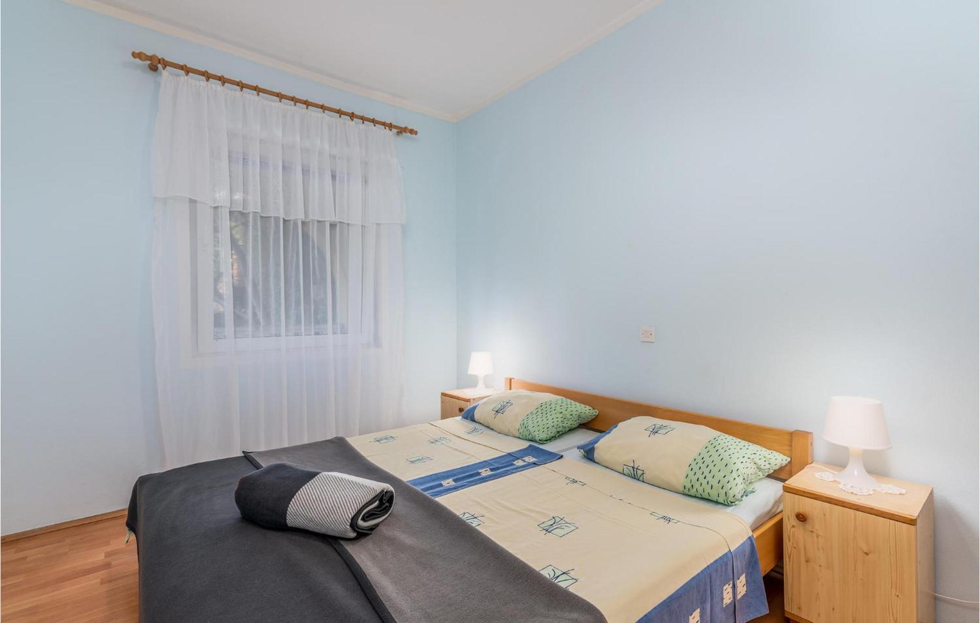 Beautiful Apartment In Pinezici With Wifi Eksteriør bilde